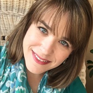 Meet your Posher, Elizabeth